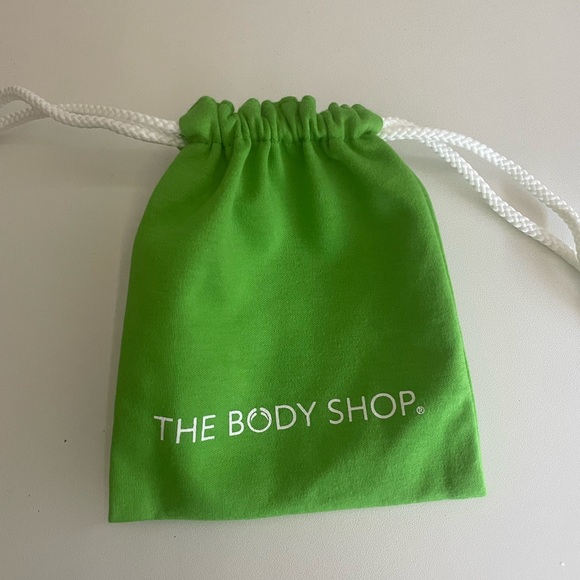 The Body Shop - Picture 2 of 7